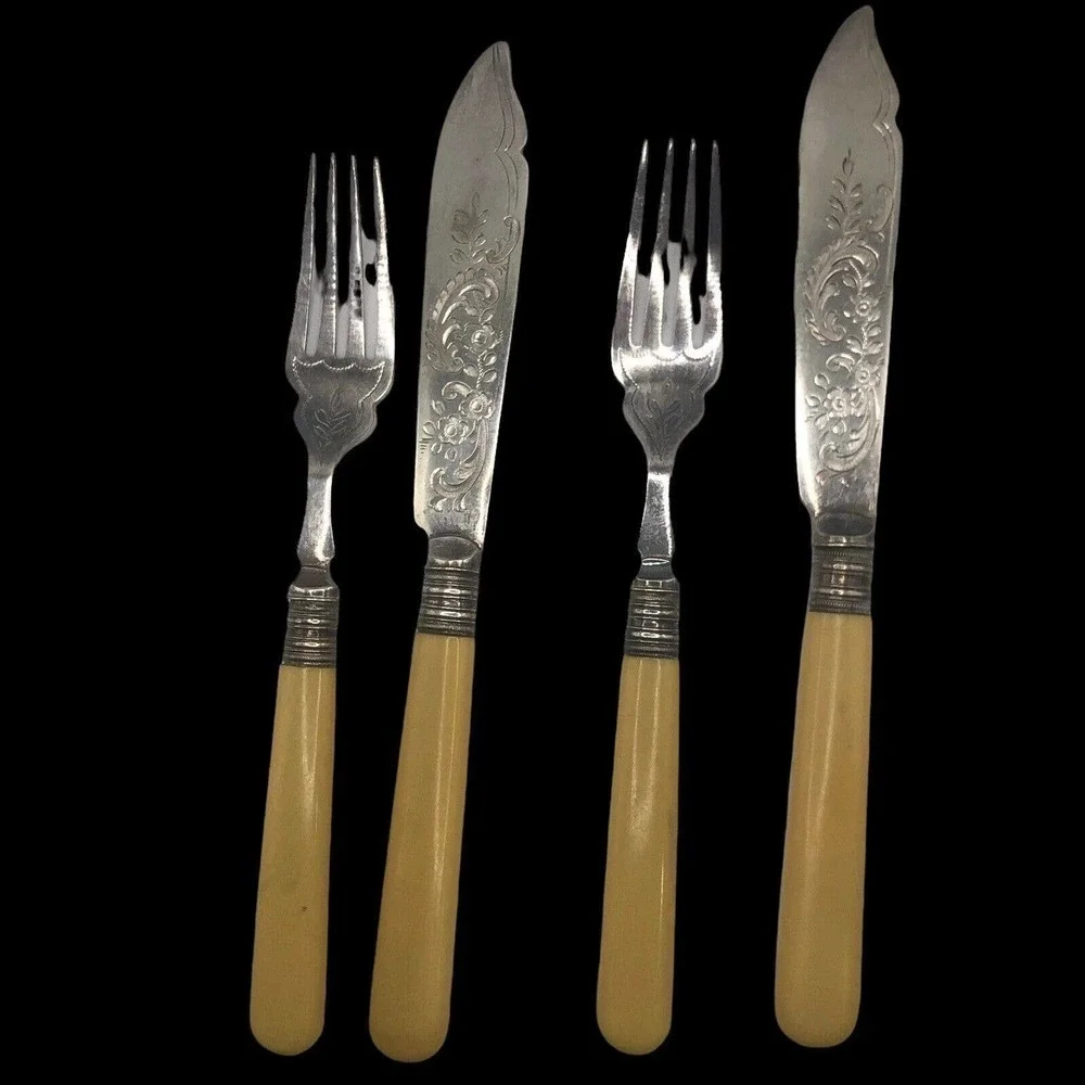 1881 Rogers looking fb knives